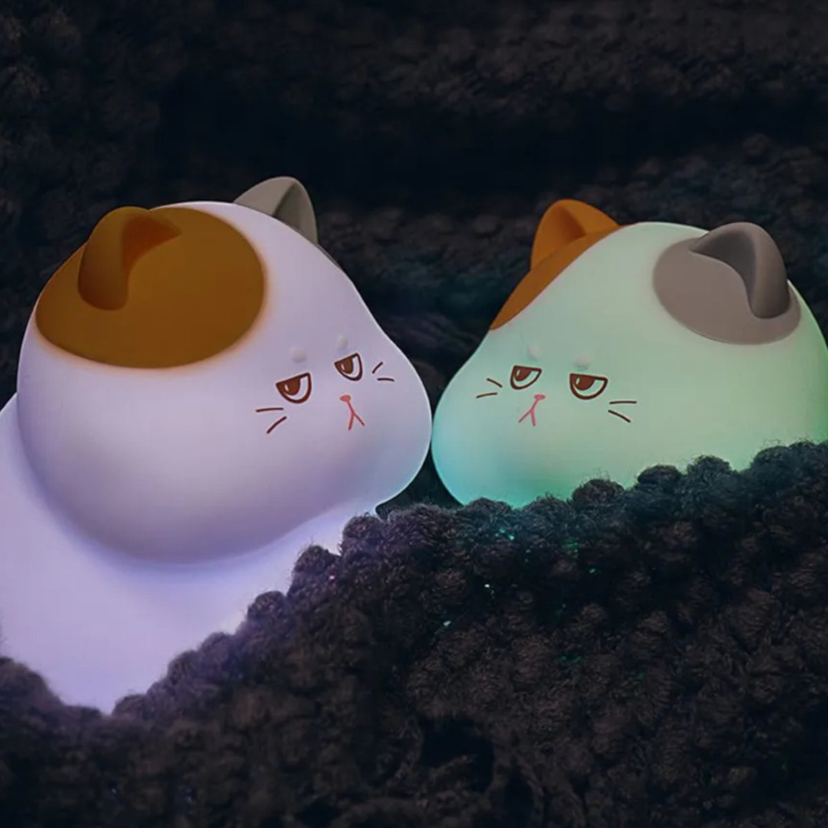 Veilleuse chat qui mange