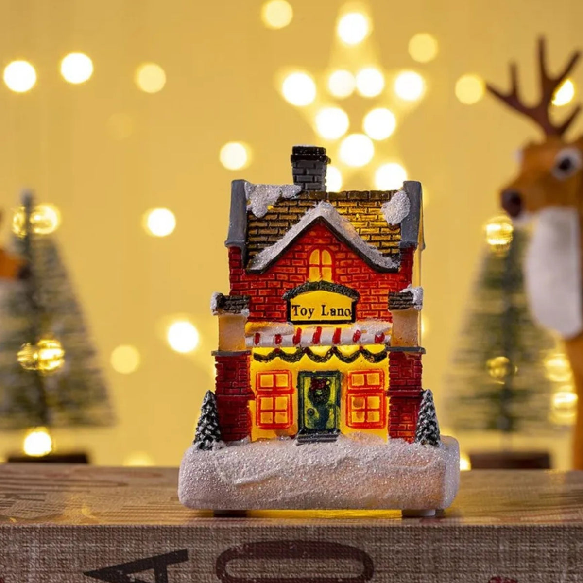 Maisonnette Noël enneigé